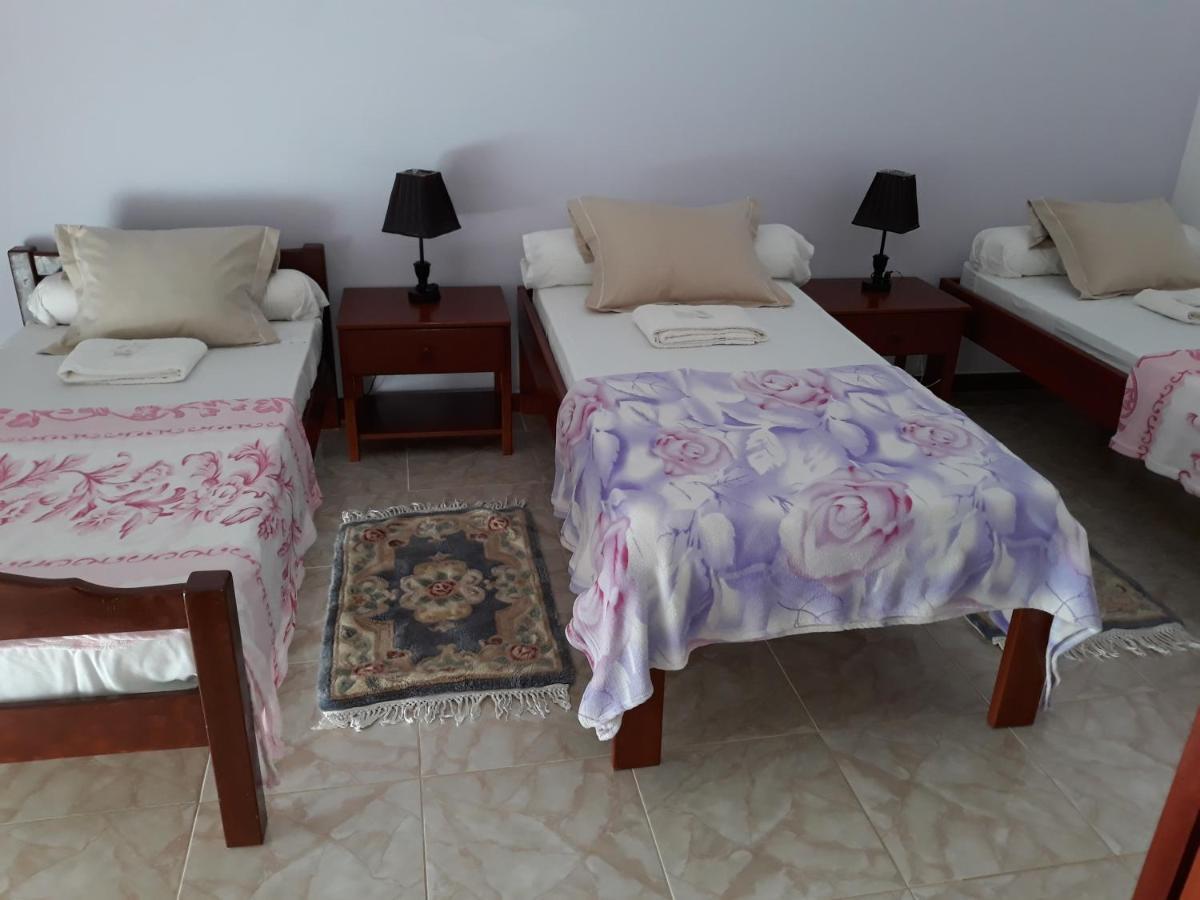 Yria Residencial Bed & Breakfast Porto Novo Eksteriør bilde