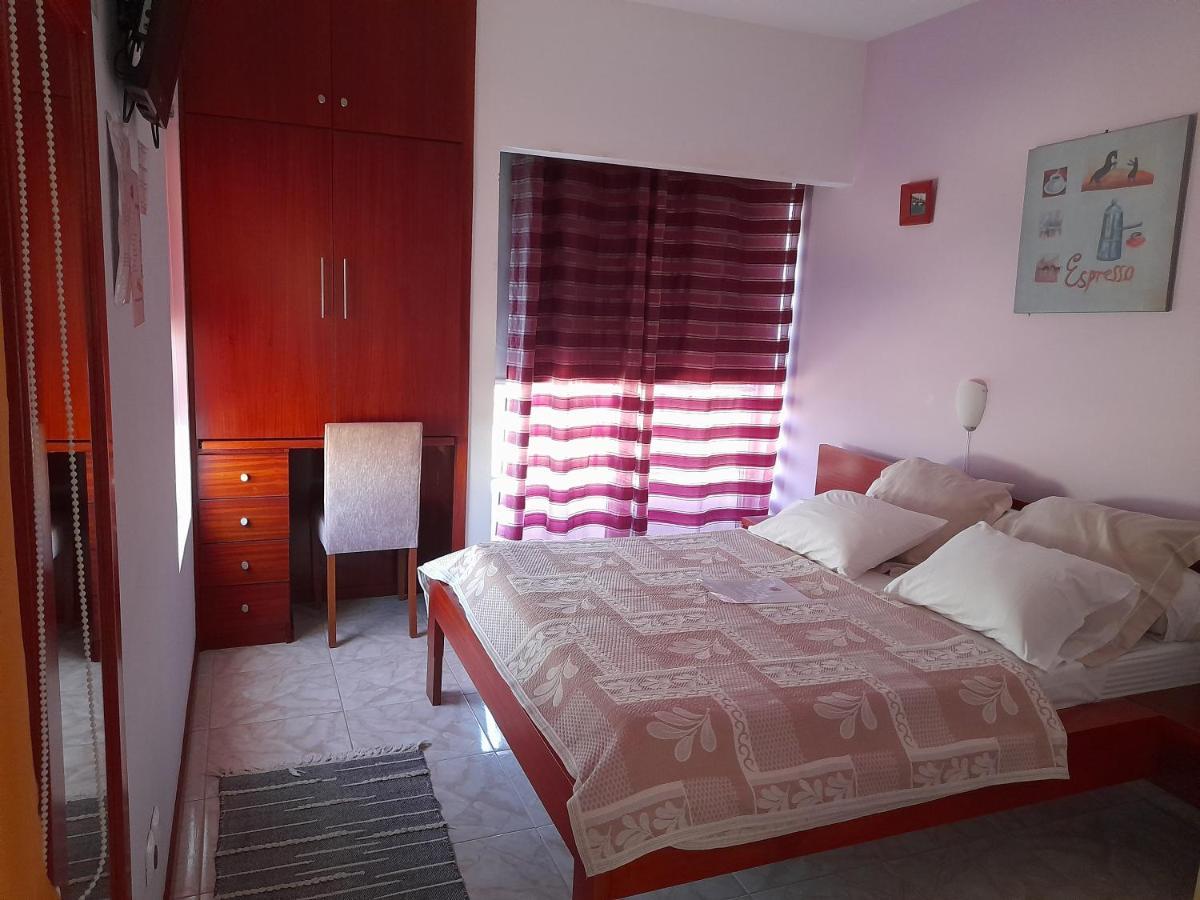 Yria Residencial Bed & Breakfast Porto Novo Eksteriør bilde